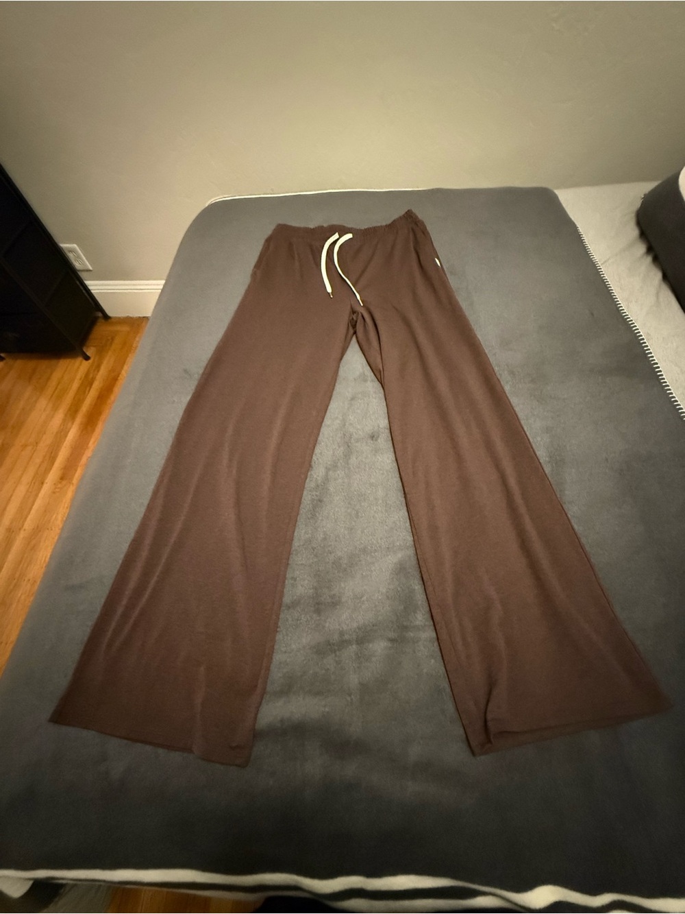 Vuori Halo Essential Wideleg Pant - Long | Size: Large